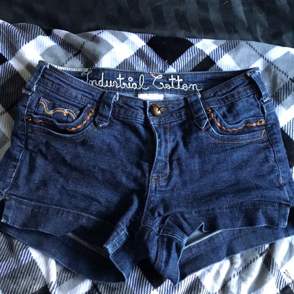 vintage low waisted jean shorts